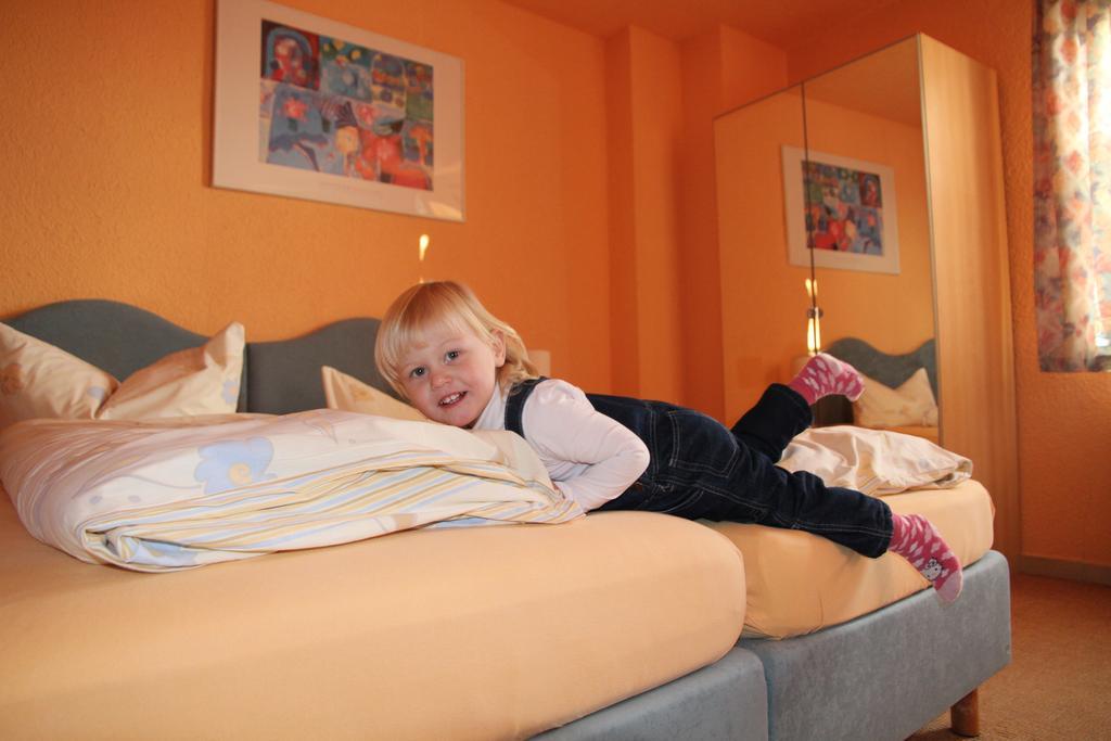 Hotel-Pension Gruene Linde Delitzsch Quarto foto